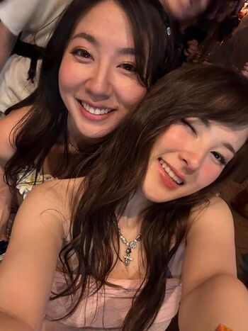 Full leaked Fuslie private photo