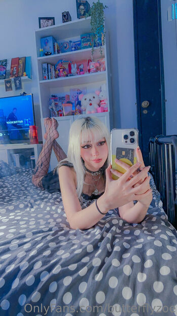 Full leaked Fvckzoe private photo