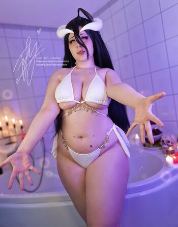 Full leaked Fyly cosplays page private photo