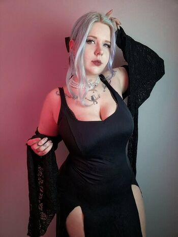 Full leaked Fyly cosplays page private photo