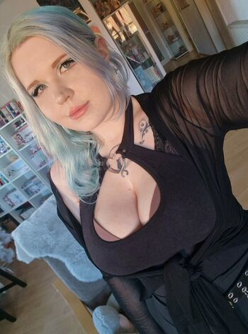 Full leaked Fyly cosplays private photo