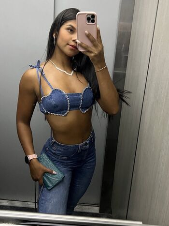 Full leaked Gabylobom private photo