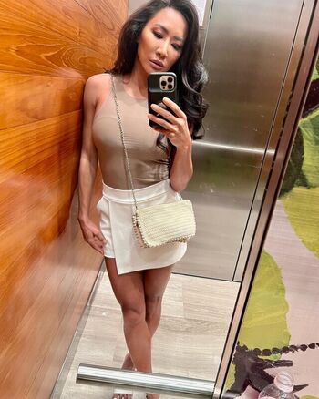 Full leaked Gail kim private photo