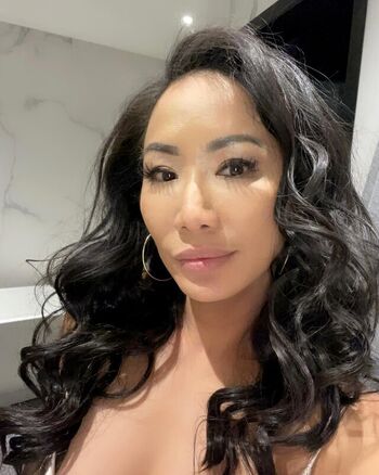 Full leaked Gail kim page private photo