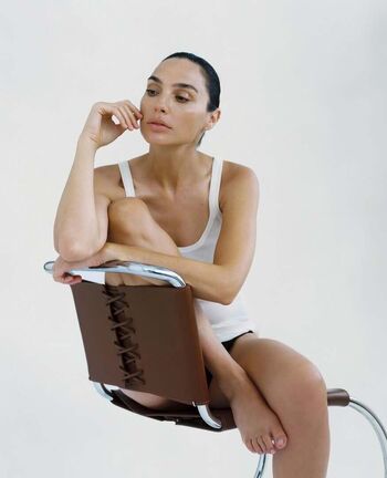 Full leaked Gal gadot private photo