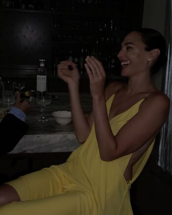 Full leaked Gal gadot private photo