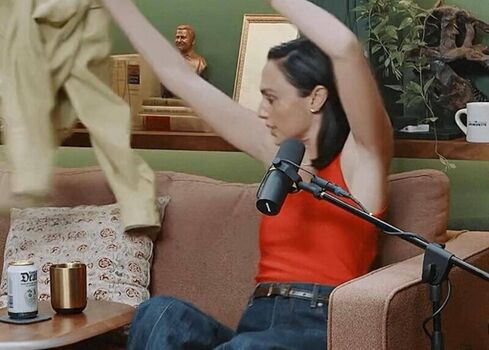 Full leaked Gal gadot private photo