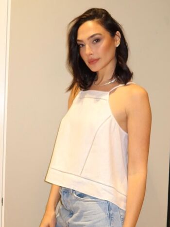 Full leaked Gal gadot private photo