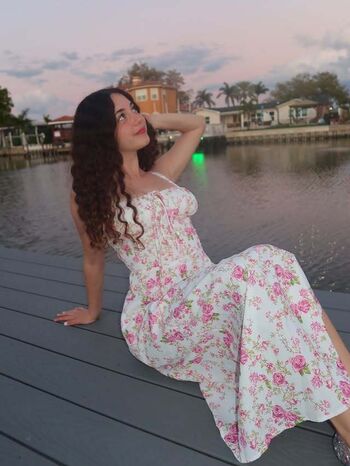 Full leaked Gal gool page private photo
