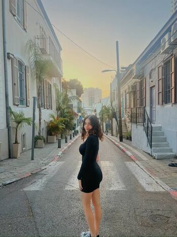 Full leaked Gal gool private photo