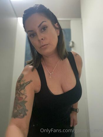 Full leaked Gamers mrs private photo