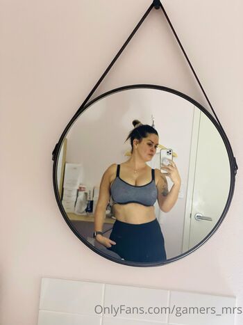 Full leaked Gamers mrs private photo