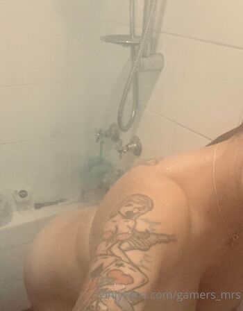 Full leaked Gamers mrs private photo