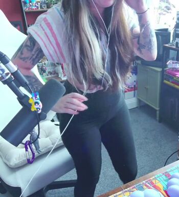 Full leaked Geestargames private photo