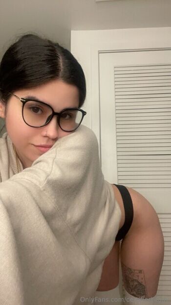 Full leaked Geminisavy private photo