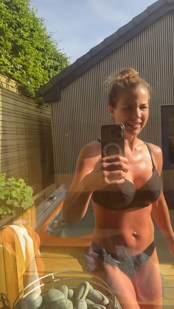 Full leaked Gemma atkinson private photo