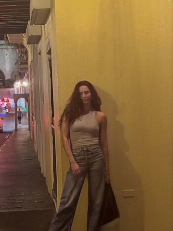 Full leaked Genesis rodriguez private photo