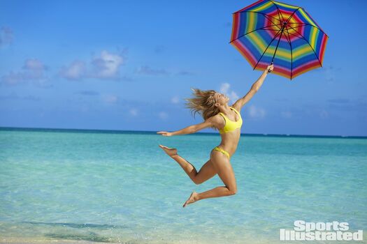 Full leaked Genie bouchard private photo