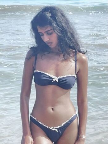 Full leaked Genie private photo