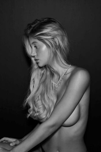 Full leaked Genlistef page private photo