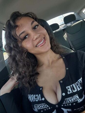 Full leaked Giavannanmoore page private photo