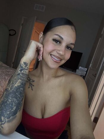 Full leaked Giavannanmoore page private photo