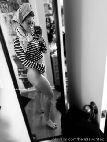Full leaked Gigi dolan  page private photo