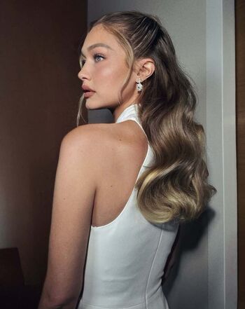 Full leaked Gigi hadid private photo