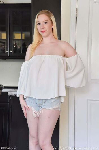 Full leaked Gigisweets private photo