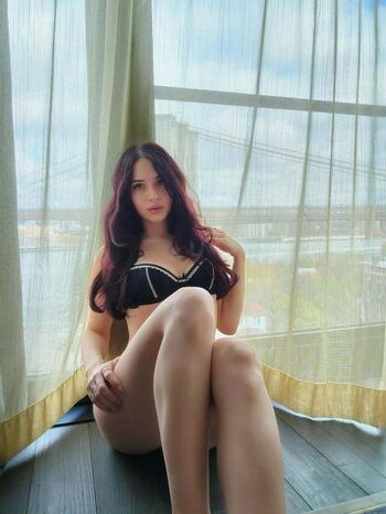 Full leaked Gillianaprils private photo