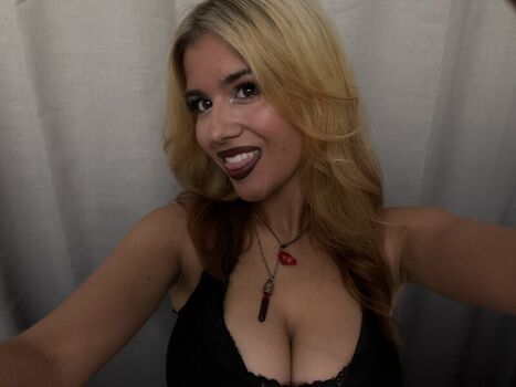 Full leaked Ginagraps private photo