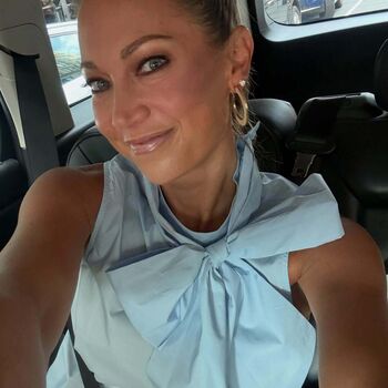 Full leaked Ginger zee private photo