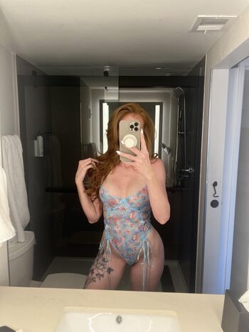 Full leaked Gingersizequeen private photo