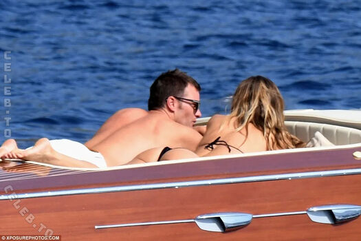 Full leaked Gisele bundchen private photo