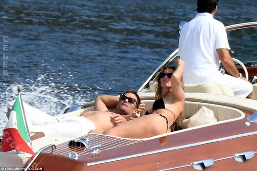 Full leaked Gisele bundchen private photo