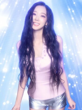 Full leaked Giselle aespa page private photo