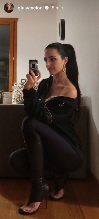 Full leaked Giusy meloni private photo