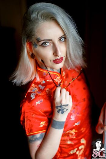 Full leaked Gladycesuicide private photo