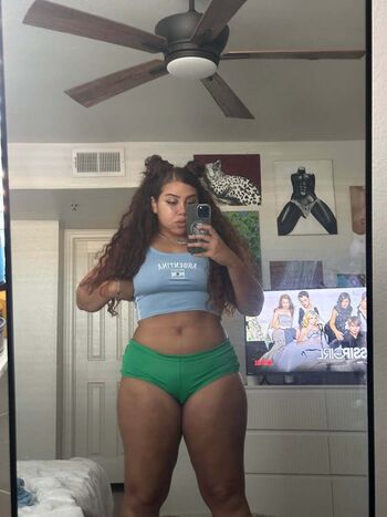 Full leaked Gldnbby private photo