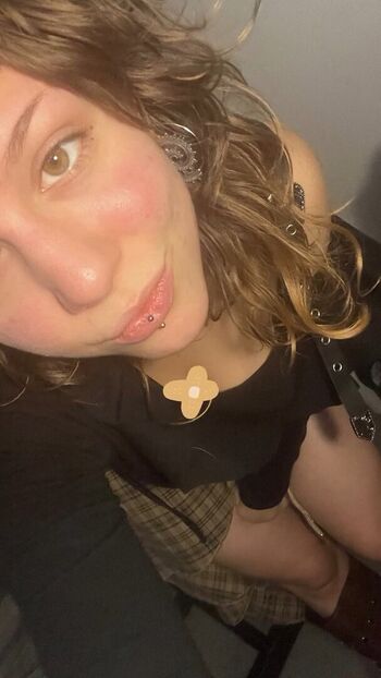 Full leaked Glogli private photo