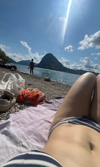 Full leaked Glogli private photo