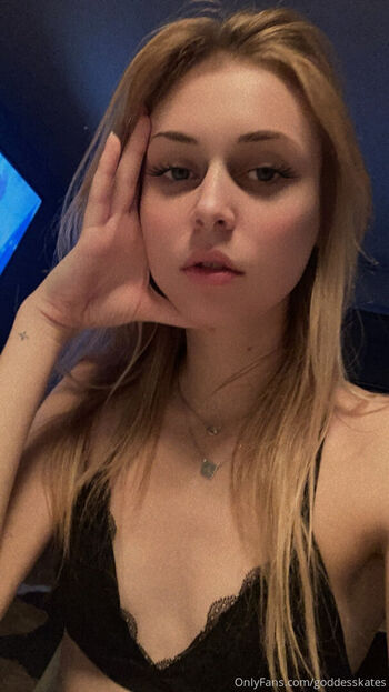 Full leaked Goddesskates private photo