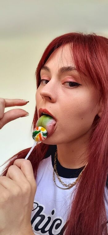 Full leaked Goddesslooliee private photo