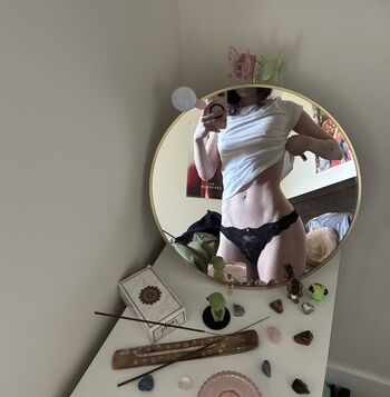 Full leaked Goddessparissluv private photo