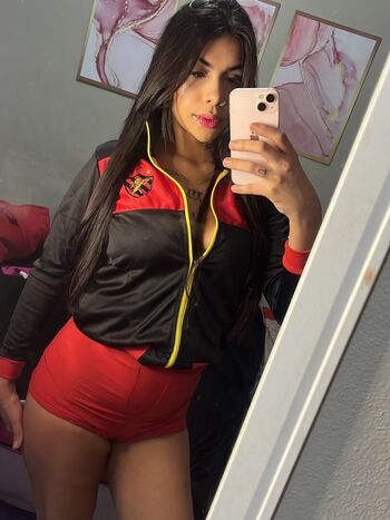 Full leaked Gomezz private photo