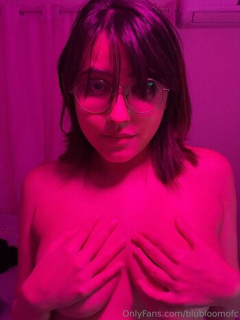 Full leaked Gothravensz private photo