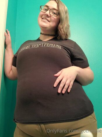 Full leaked Gothrosie private photo
