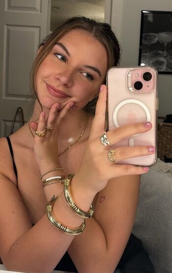 Full leaked Grace kelley private photo