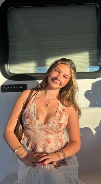 Full leaked Grace kelley private photo