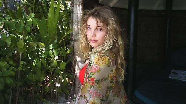 Full leaked Grace van dien private photo